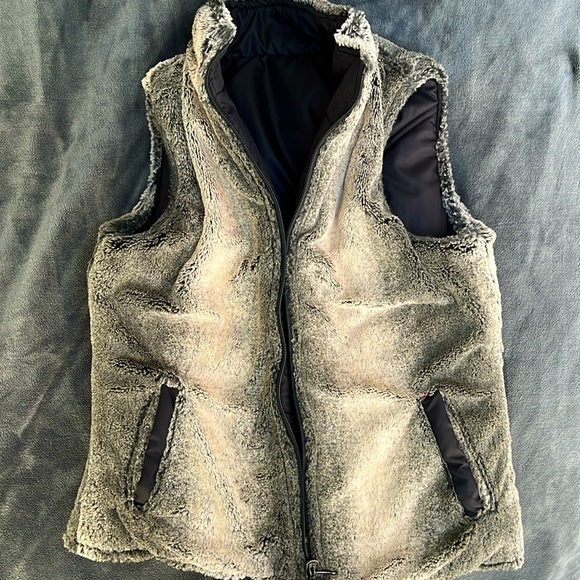 Reversible vest - Picture 3 of 5